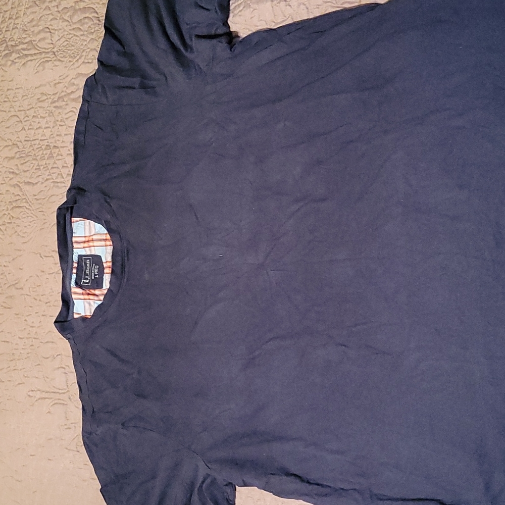 Ll bean navy blue t-shirt